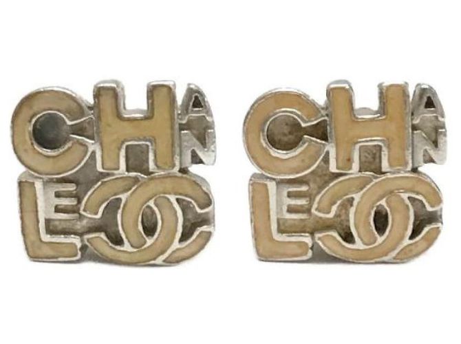 ***Orecchini con logo CHANEL 