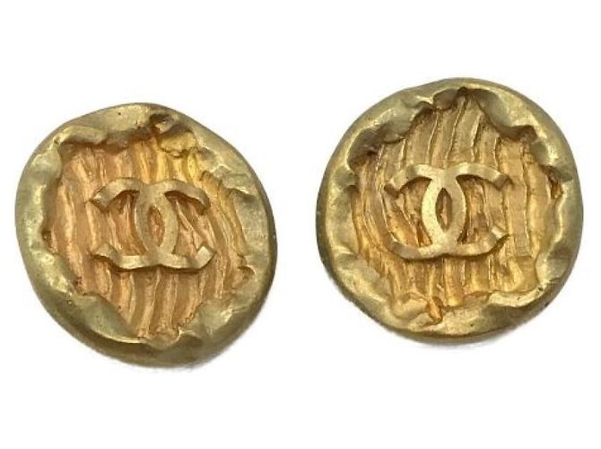 ***Orecchini vintage CHANEL con marchio cocco D'oro