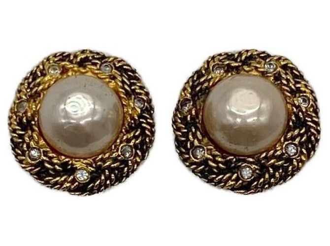 ***Pendientes de cadena de perlas CHANEL