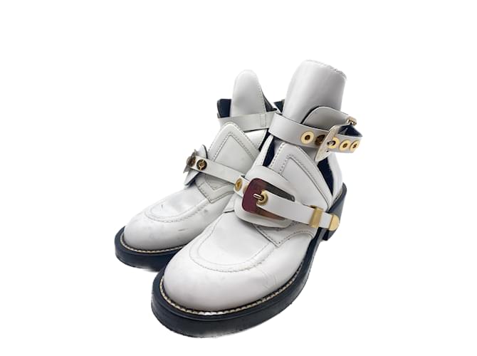 BALENCIAGA  Ankle boots T.EU 38 leather White  ref.1000877
