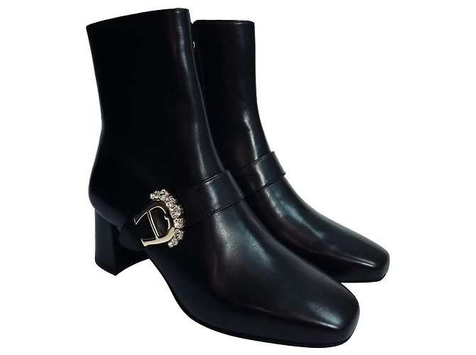 Aigner Black Leather Ankle Boots
