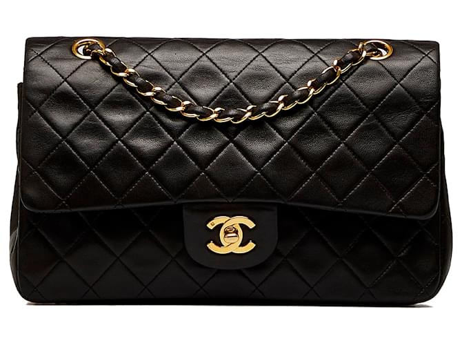 Chanel Black Medium Classic Lambskin lined Flap Leather ref.1000988 - Joli  Closet