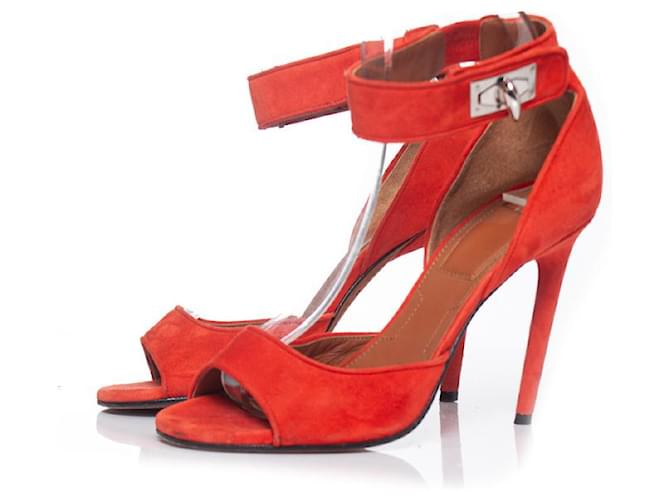 GIVENCHY, Red suede shark sandals  ref.1001936