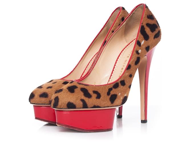 Charlotte Olympia, Leopard Print pony skin Polly pumps. Brown Patent leather  ref.1002304