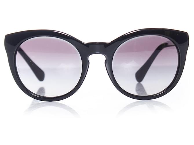 DOLCE & GABBANA, Oversized sunglasses with black frame  ref.1002334