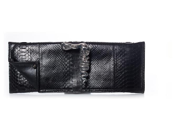 Autre Marque Maison Du Posh, Knuckle ring python clutch in black. Leather  ref.1002515