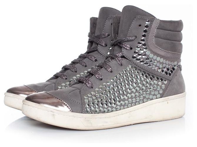 Stella Mc Cartney Stella McCartney, baskets cloutées Gris