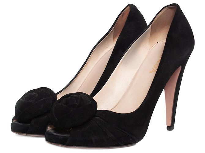 Prada, Escarpin à bout ouvert en daim avec application florale Noir