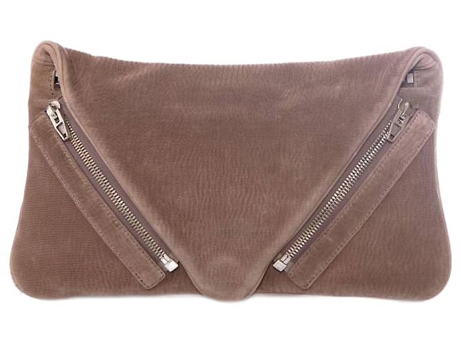Alexander Wang, Clutch Jena de couro com corte a laser em marrom.