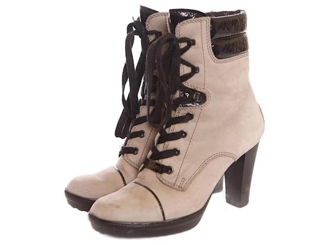 Tod's, sand coloured suede platform lace boots.  ref.1002927