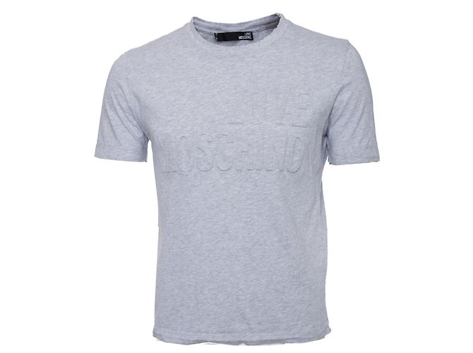 amor moschino, Camiseta gris con texto en relieve.