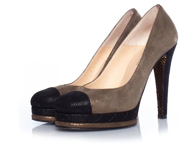 Chanel, Wildleder-Plateau-Heels