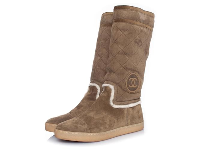 Chanel, Brown shearling boots Suede  ref.1003086