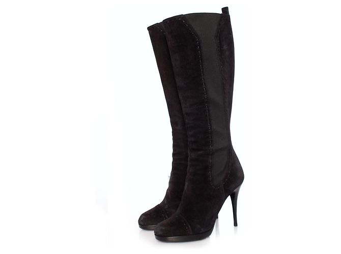 YVES SAINT LAURENT, Black suede boots. 