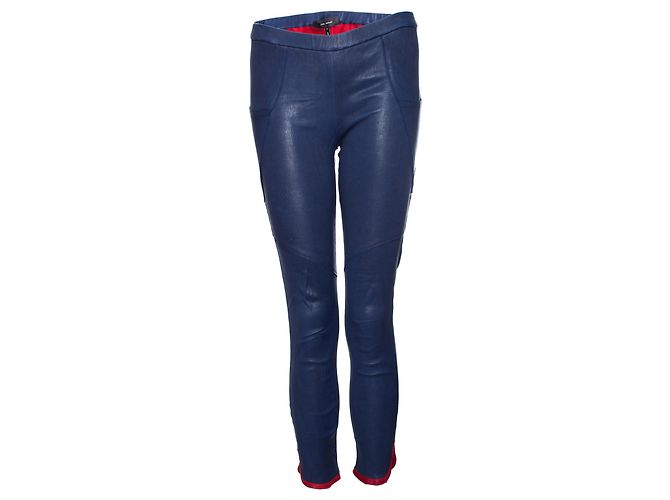 Isabel Marant, Legging de couro azul com detalhes vermelhos.