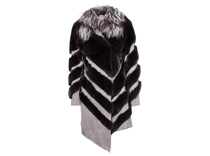 Autre Marque Haute Hippie, Assymetric fur coat. Grey  ref.1003294