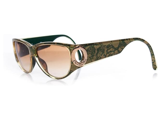 Christian Dior, Vintage sunglasses in green and gold. Polyester  ref.1003337
