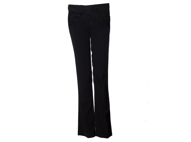 Prada, Schwarze Ripphose.