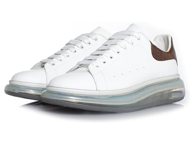 Alexander McQueen, Übergroße Larry-Sneaker Weiß Leder  ref.1003396