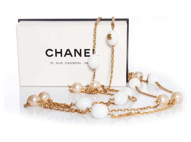 Autres bijoux Chanel, 93Collier de perles P Doré  ref.1003418