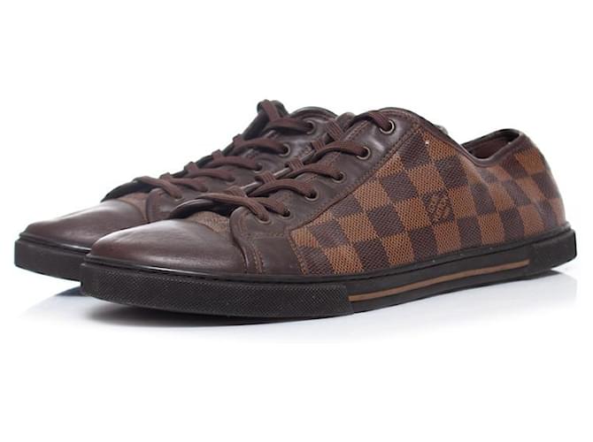Louis Vuitton, Niedrige Canvas-Sneaker von Damier Ebene Braun  ref.1003521