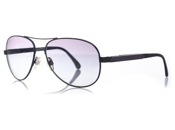 Chanel, Pilotensonnenbrille in Schwarz
