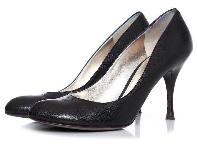 DOLCE & GABBANA, Black grained leather pumps
