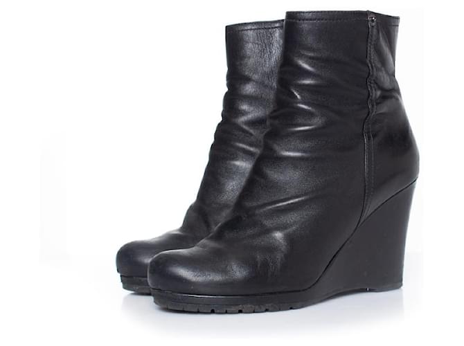 Prada, Black leather wrinkled wedge ankle boots  ref.1004196