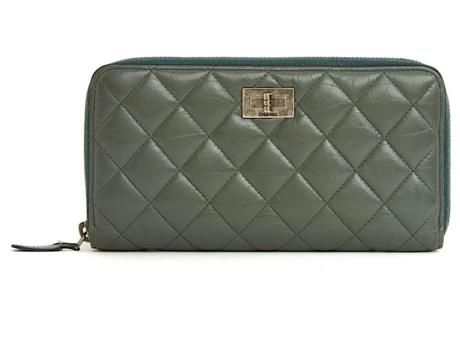 Chanel 2.55 long wallet khaki gray Leather  ref.1004343