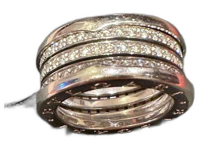 Anel Bulgari B.Zero1 de Três Bandas em Ouro Branco e Diamantes