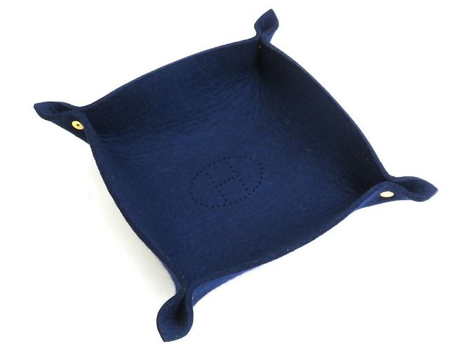 Hermès -- Navy blue Leather