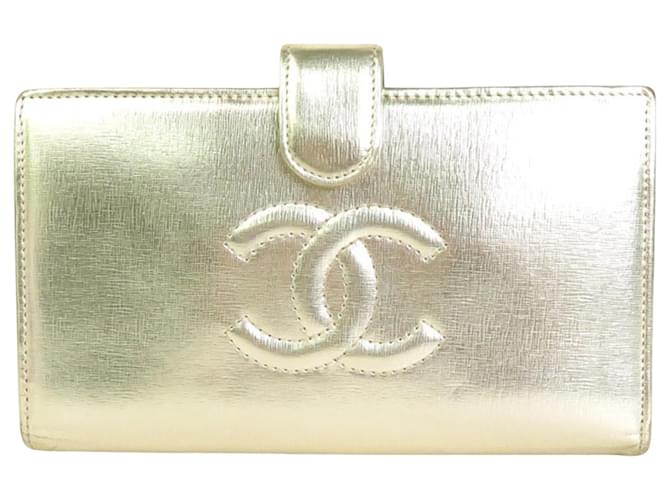 Classique Chanel Cuir Doré  ref.1005249