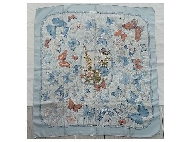 Hermès Bufandas de seda Azul claro