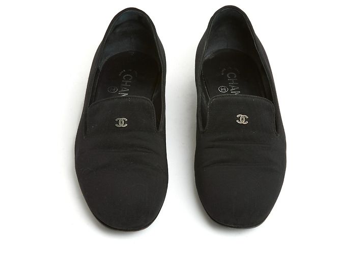 Chanel LOAFERS PRETOS OTOMANOS FR38