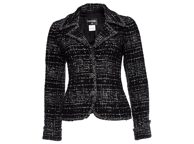 Chanel Petite veste intemporelle en tweed noir  ref.1007052