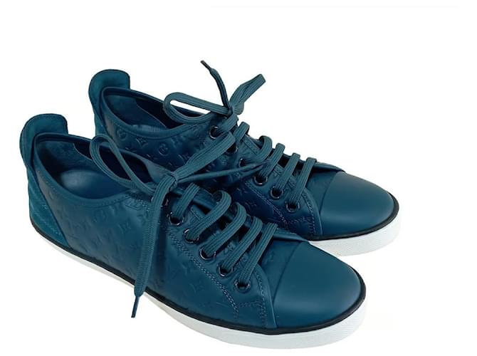 Louis Vuitton Sneakers Blue Leather  ref.1007885