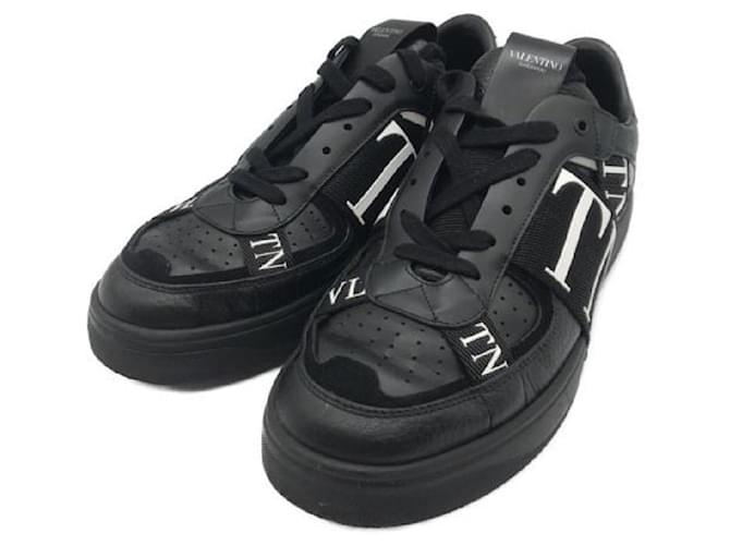 ****VALENTINO GARAVANI Black Low Cut Sneakers  ref.975705