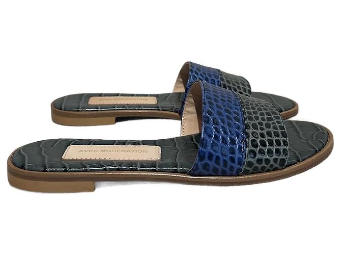 Autre Marque OTHER BRAND Sandals T.EU 37 Leather Green