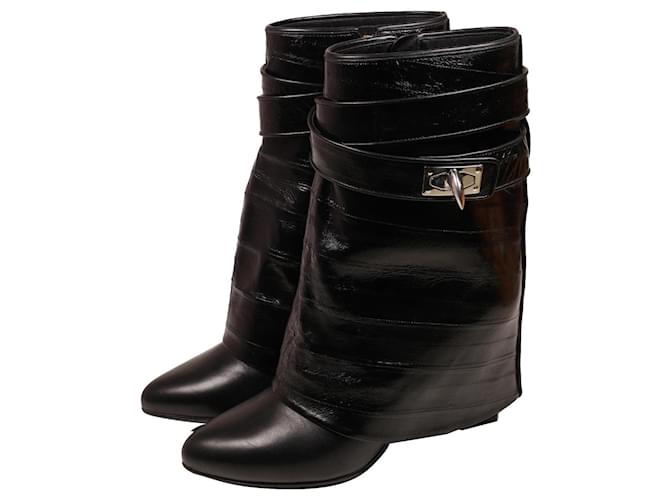 Amazing Givenchy Shark Lock Low Boots Exotic Eel Leather Black Exotic leather  ref.976176