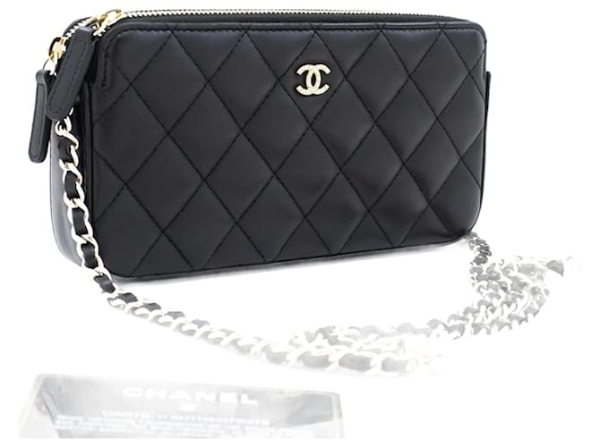 Wallet On Chain CHANEL Portefeuille en perles d'agneau sur chaîne Sac à chaîne zippé doublé WOC Cuir Noir  ref.976717