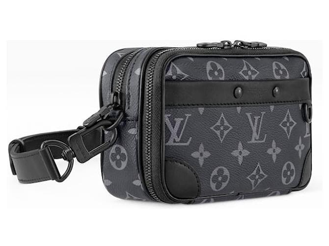 Bolso de hombre Louis Vuitton Alpha Wearable Monogram Gris Lienzo  ref.1019236 - Joli Closet