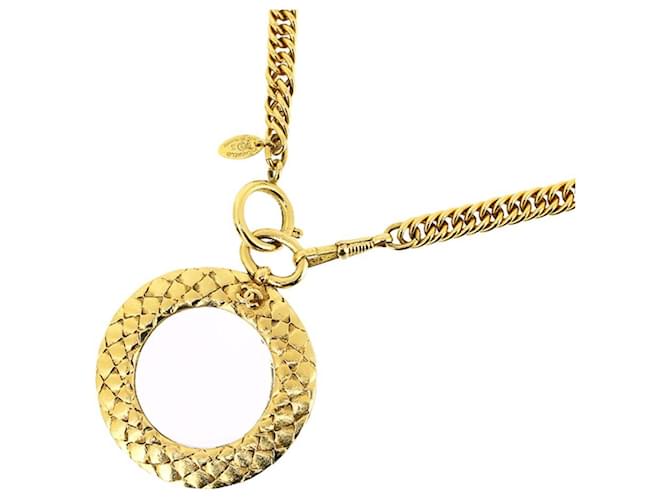 *Chanel necklace vintage magnifying glass necklace here mark matelasse motif chain metal gold GP CHANEL ladies accessories long necklace brand VINTAGE NECKLACE beautiful  	antique gold Golden Gold-plated  ref.977589