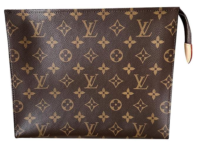 Louis Vuitton toiletry bag 26 monogram Brown Cloth  ref.977839