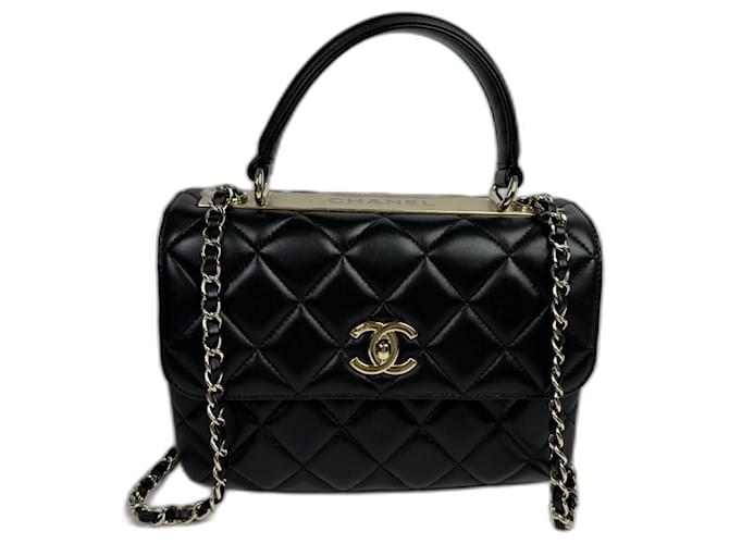 Trendy CC Chanel Petit sac à main CC tendance avec poignée supérieure Cuir Noir  ref.980313