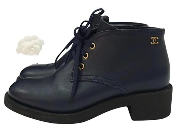 Chanel Navy Blue Leather CC logo Lace Up Booties  ref.980810