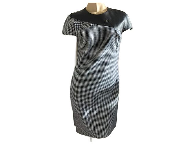 Vestido Versace de lã e couro com padrão chevron azul branco e preto Azul marinho
