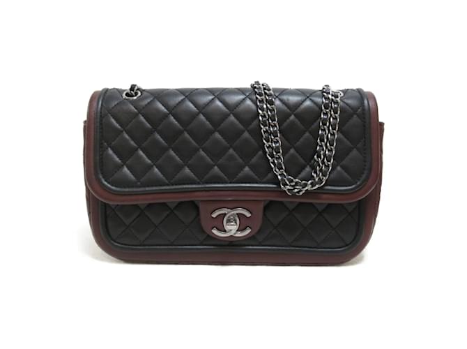Chanel CC Quilted Leather Two Tone Twist Bag Black Lambskin ref.982863 -  Joli Closet