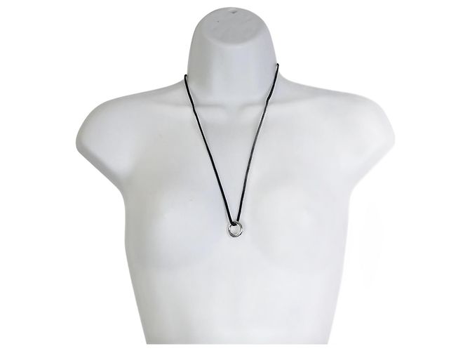 Hermès Collier pendentif en argent Noir