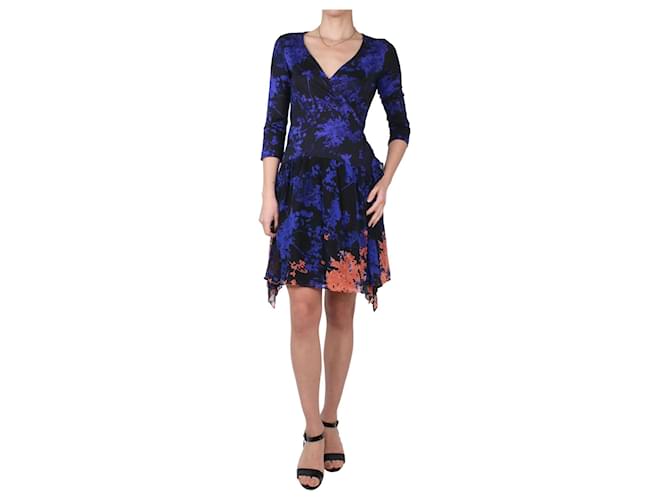 Diane Von Furstenberg Black silk floral wrap dress - size US 6  ref.983555
