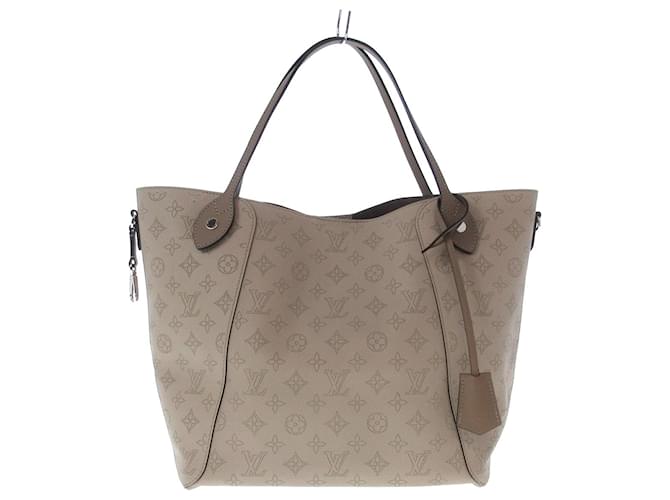 Louis Vuitton Mahina Beige Leather ref.984875 - Joli Closet